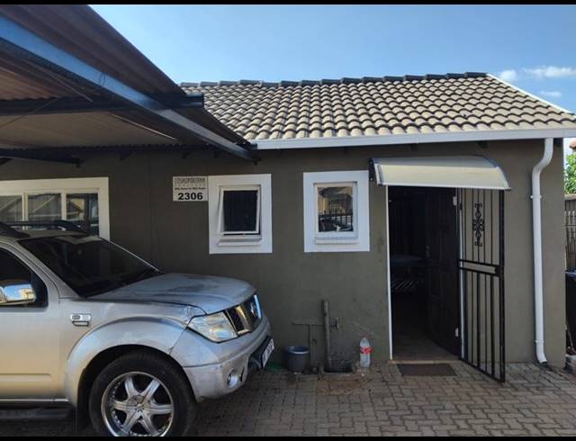 2 BEDROOM PROPERTY TO RENT IN ROSSLYN